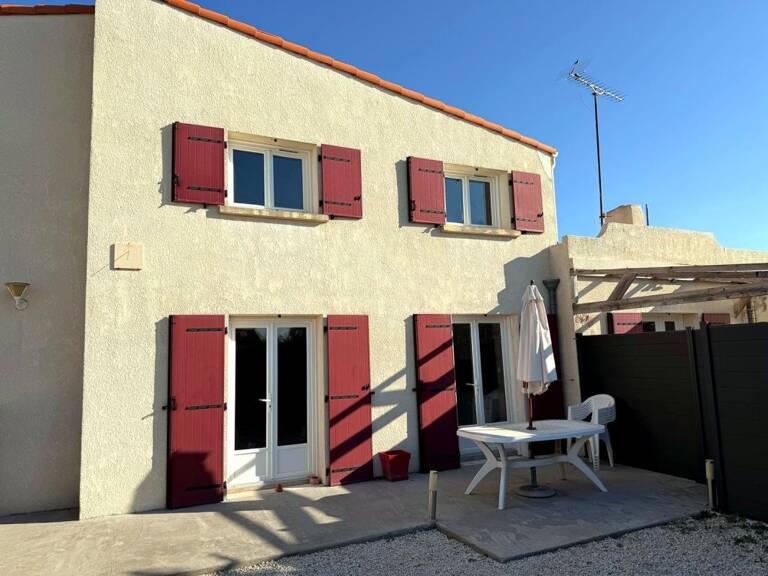 LOCATION MEUBLÉE - SAINT-OUEN-D’AUNIS – MAISON 85 M² – 3 CHAMBRES + BUREAU — photo 1