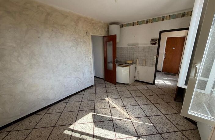 Appartement À Vendre de 22m² situé au premier étage — photo 2