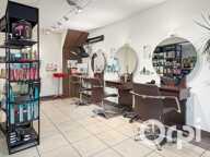 FONDS DE COMMERCE À VENDRE – SALON DE COIFFURE & INSTITUT DE BEAUTÉ Quartier Mellinet – Emplacement de choix – Clé en main — photo 2