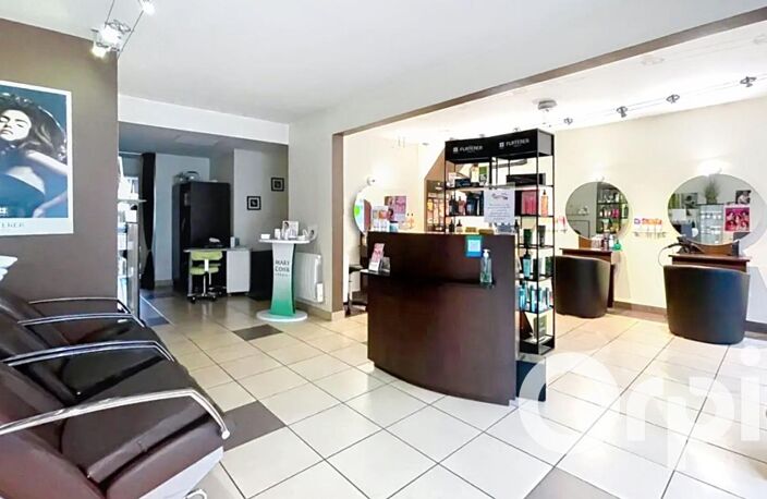 FONDS DE COMMERCE À VENDRE – SALON DE COIFFURE & INSTITUT DE BEAUTÉ Quartier Mellinet – Emplacement de choix – Clé en main — photo 3