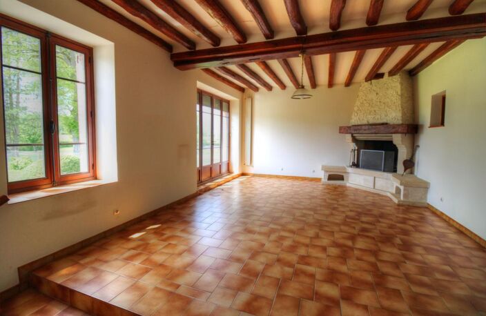 Belle maison en campagne avec dépendances — photo 2