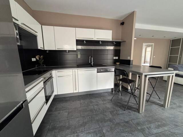 Appartement À Louer — photo du bien