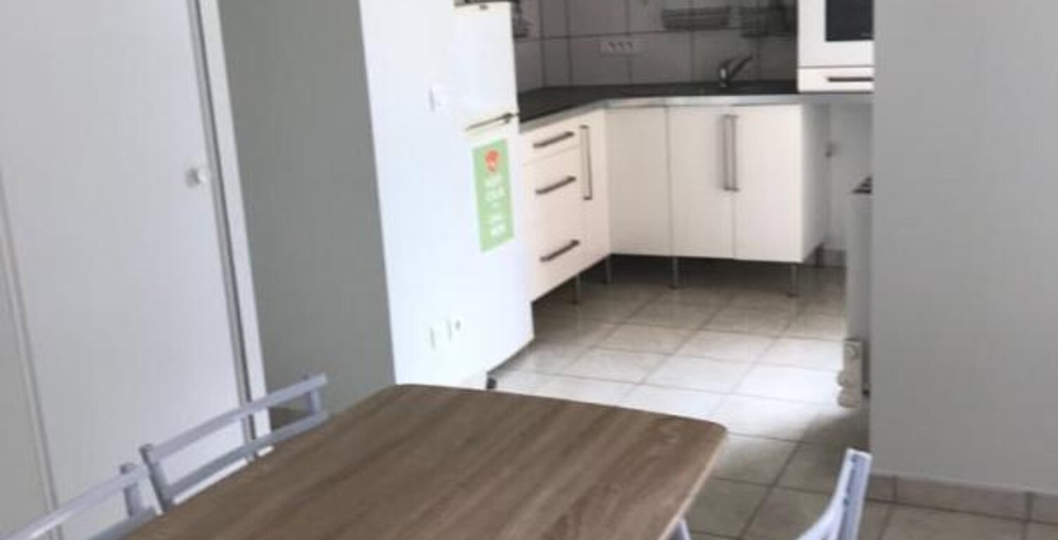 Appartement À Louer — photo 1