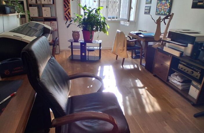 Appartement À Vendre — photo 2