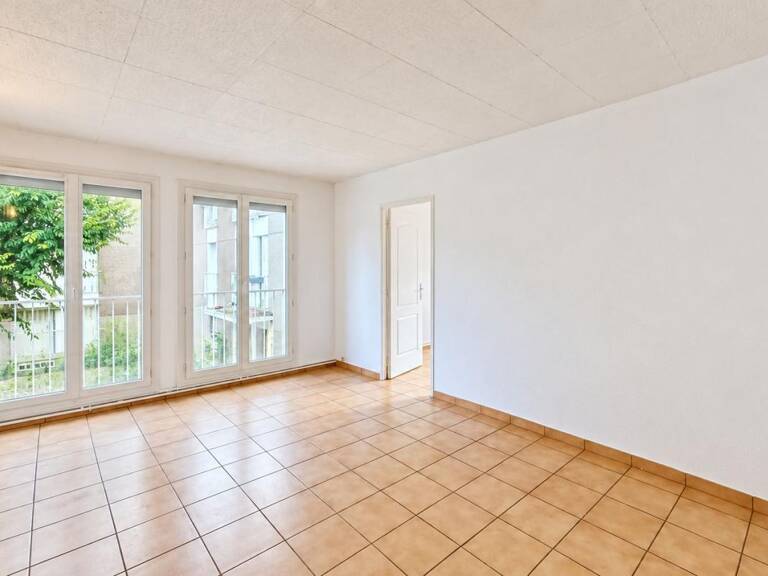 Appartement À Vendre T4 Parking et cave — photo 1