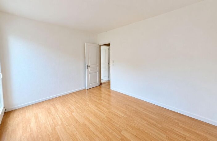 Appartement À Vendre T4 Parking et cave — photo 4