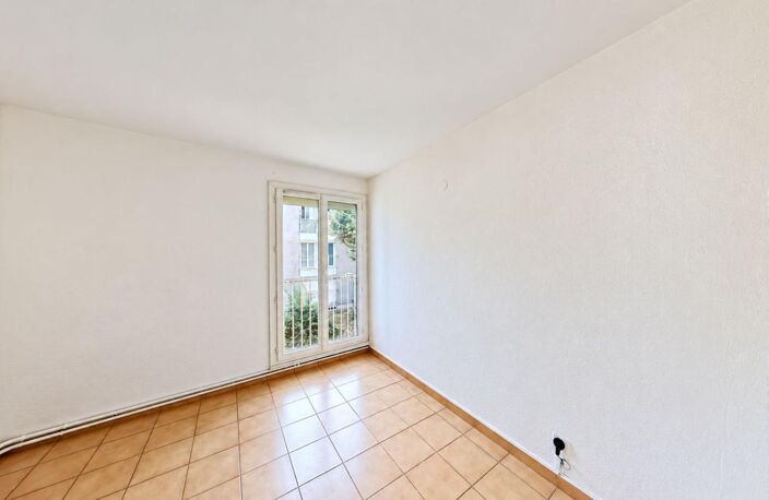 Appartement À Vendre T4 Parking et cave — photo 5