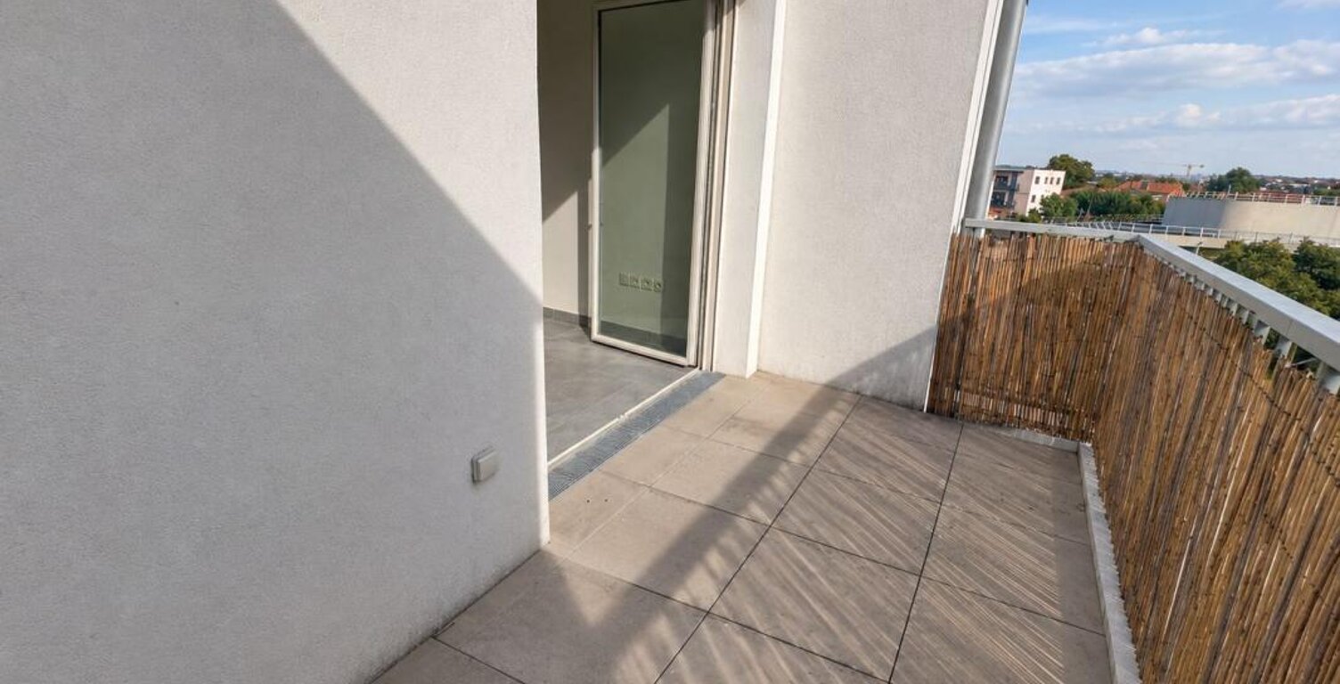 Dernier étage, belle terrasse — photo 1