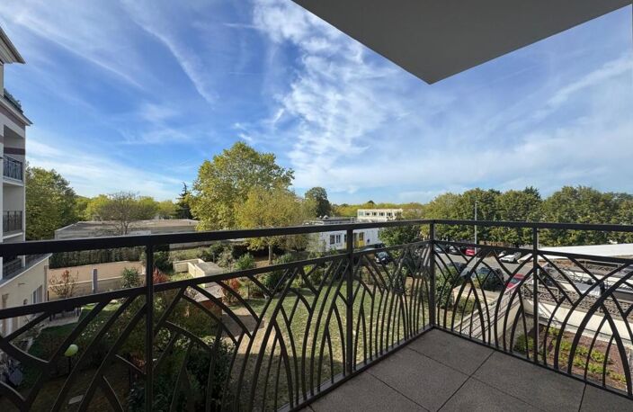 Appartement À Vendre — photo 2