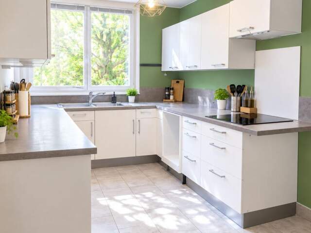 Appartement F4 À Vendre proche commodités — photo du bien