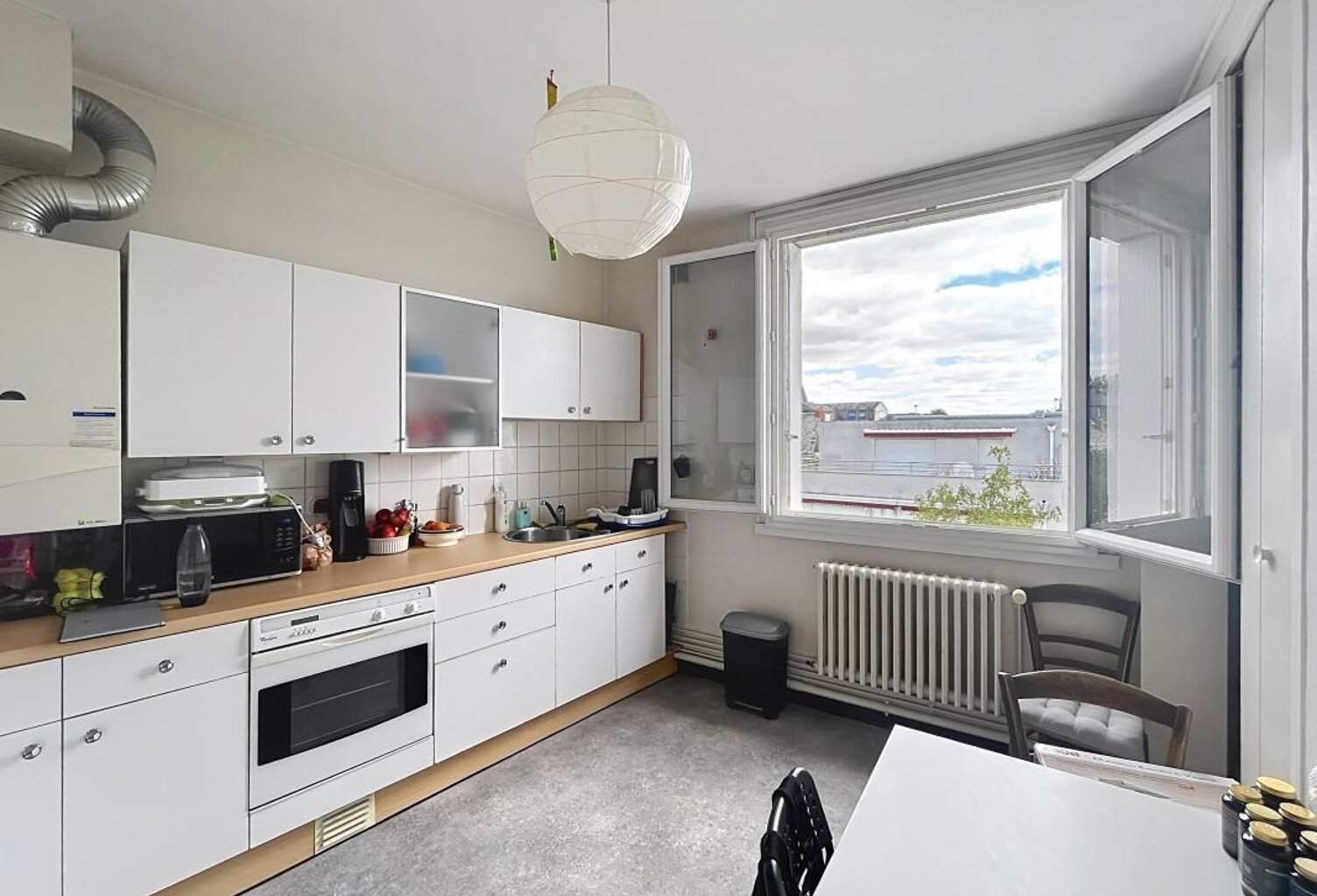 TOURS A VENDRE APPARTEMENT TYPE 1BIS PROCHE DES HALLES — photo 1