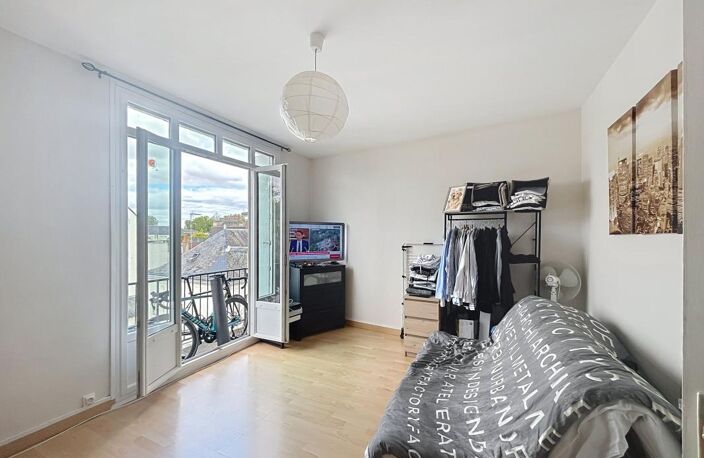TOURS A VENDRE APPARTEMENT TYPE 1BIS PROCHE DES HALLES — photo 3
