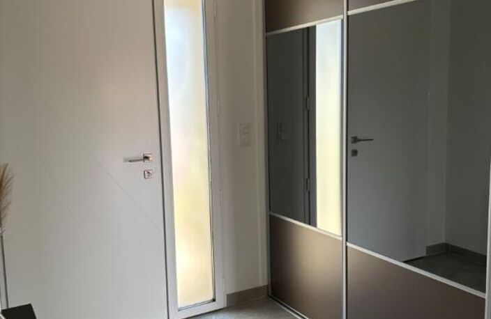 Maison contemporaine clé en main de 160 m²  4 chambres  Terrain 718 m² piscinable — photo 3