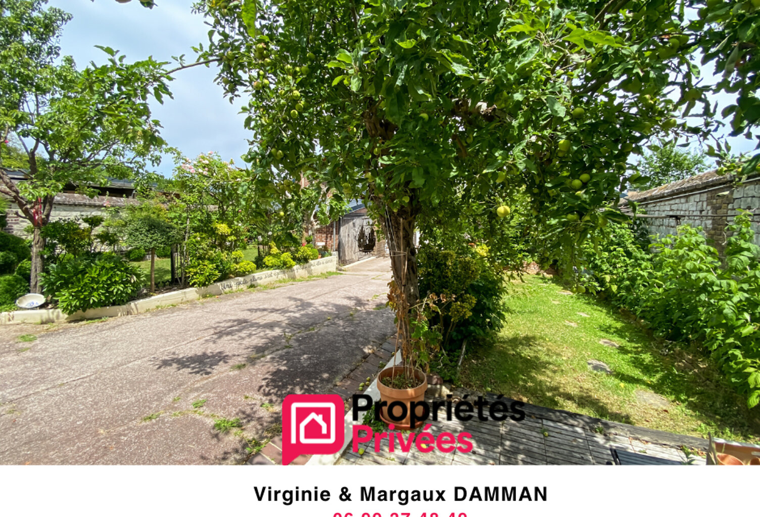 Maison avec ses dépendances — photo 1