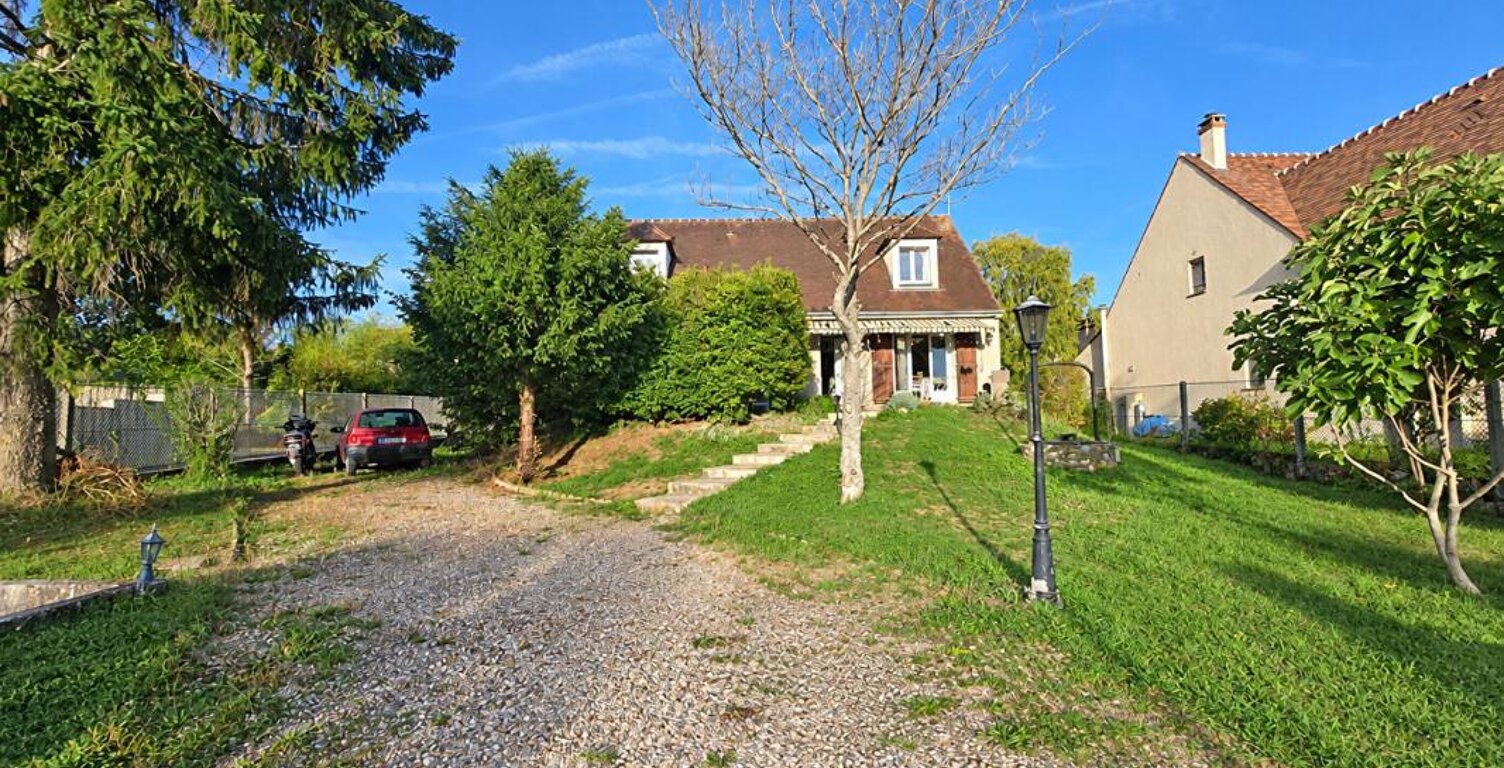 Maison 145 m2 habitables , plus de 250 m2 utiles vue sur la vallée - Bussy ST Martin — photo 1