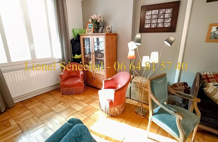 Exceptionnelle demeure de caractère - 247 m² habitables - 15 pièces - Au coeur des quartiers les plus recherchés du Mans : Parc de Tessé, Prémartine, Jardin des Plantes & Jacobins — photo 3
