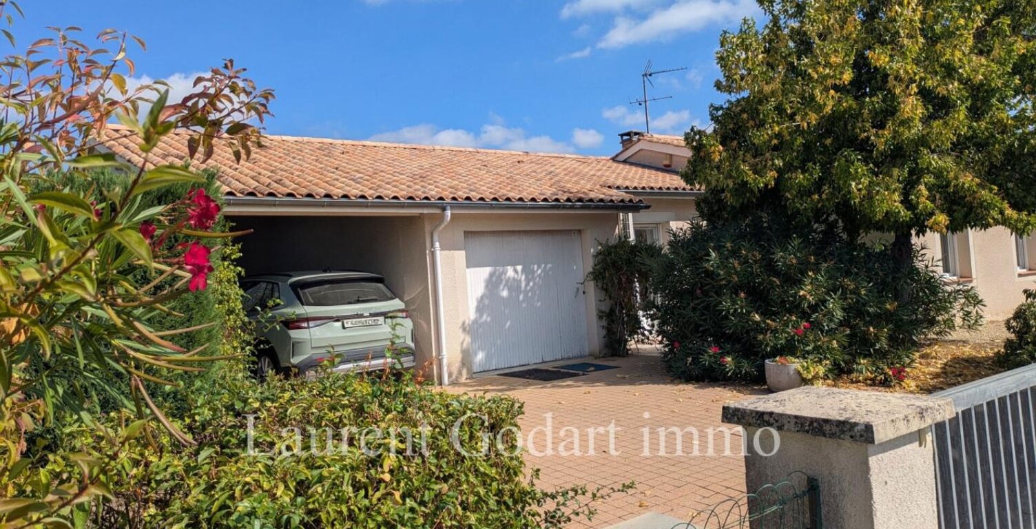 Maison 3 chambres, garage, jardin, abri voiture et puits — photo 1
