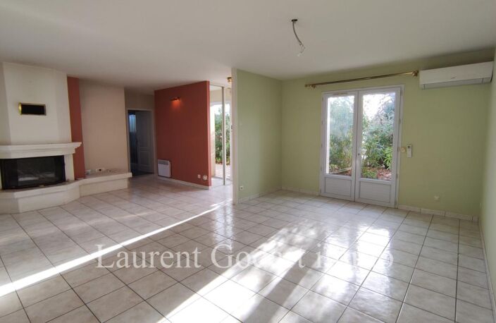 Maison 3 chambres, garage, jardin, abri voiture et puits — photo 2