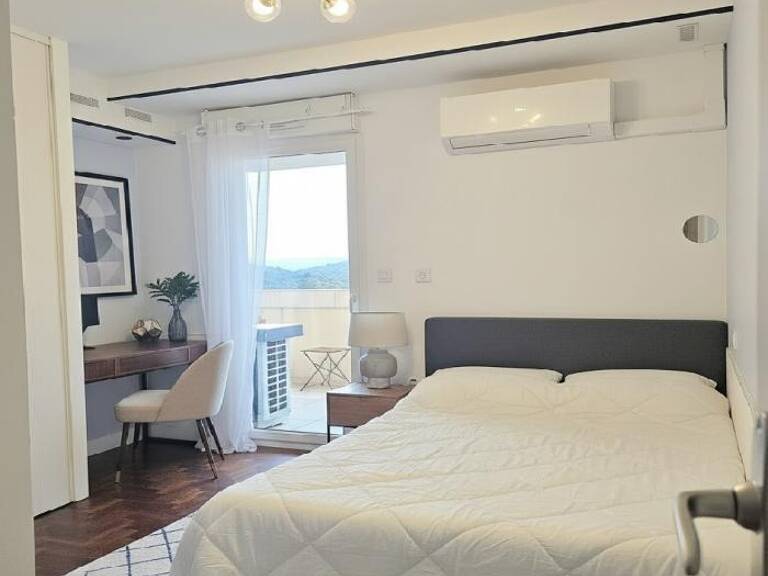 Appartement Juvignac T3/T4 de 72 m2 + garage fermé + parking ext. et terrasse — photo 1