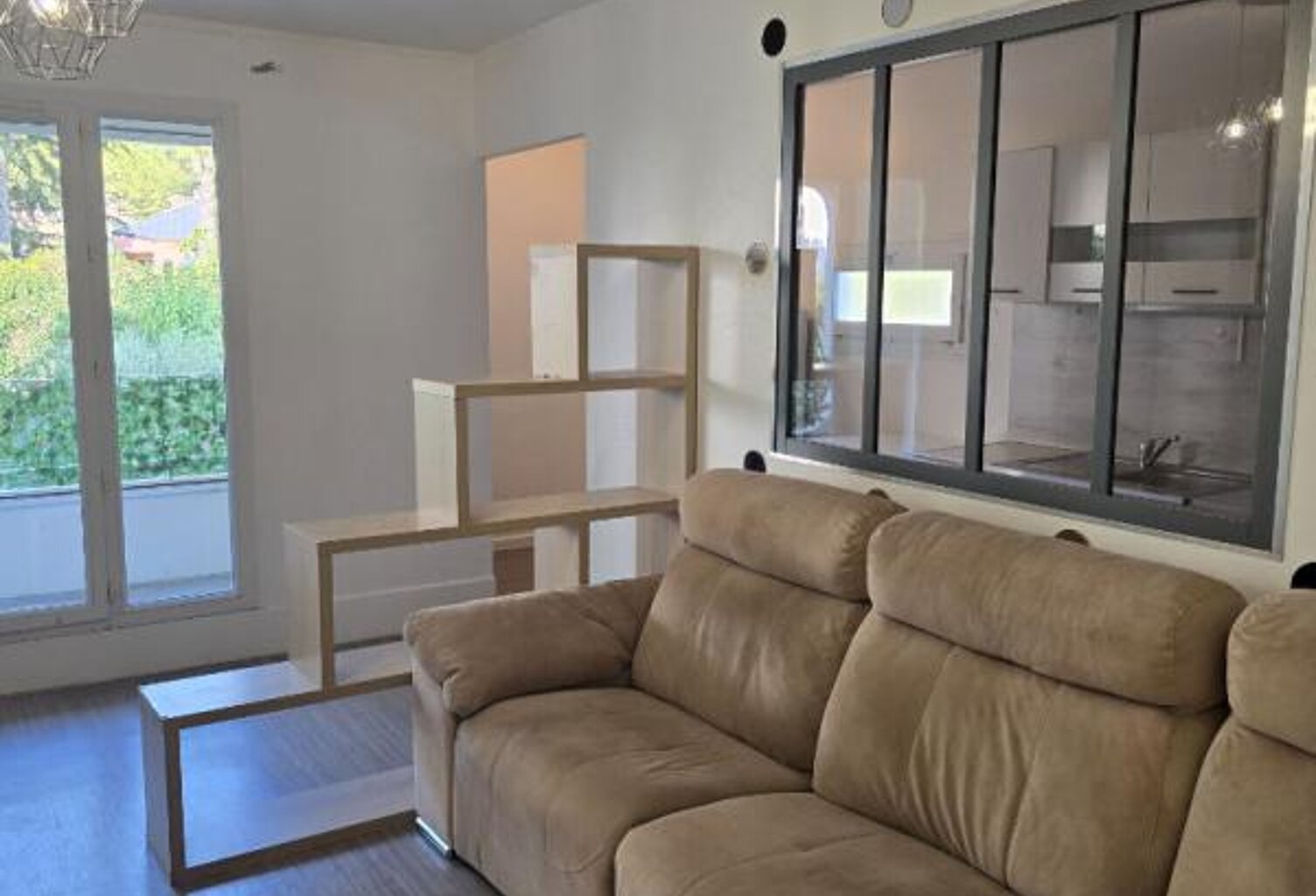 DRAGUIGNAN - Appartement T4 avec 3 chambres - ascenseur et balcons/terrasses — photo 1