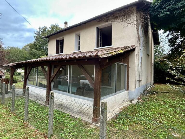A vendre, maison d'habitation à rénover sur la commune de BASSILLAC et AUBEROCHE 24330 — photo 1