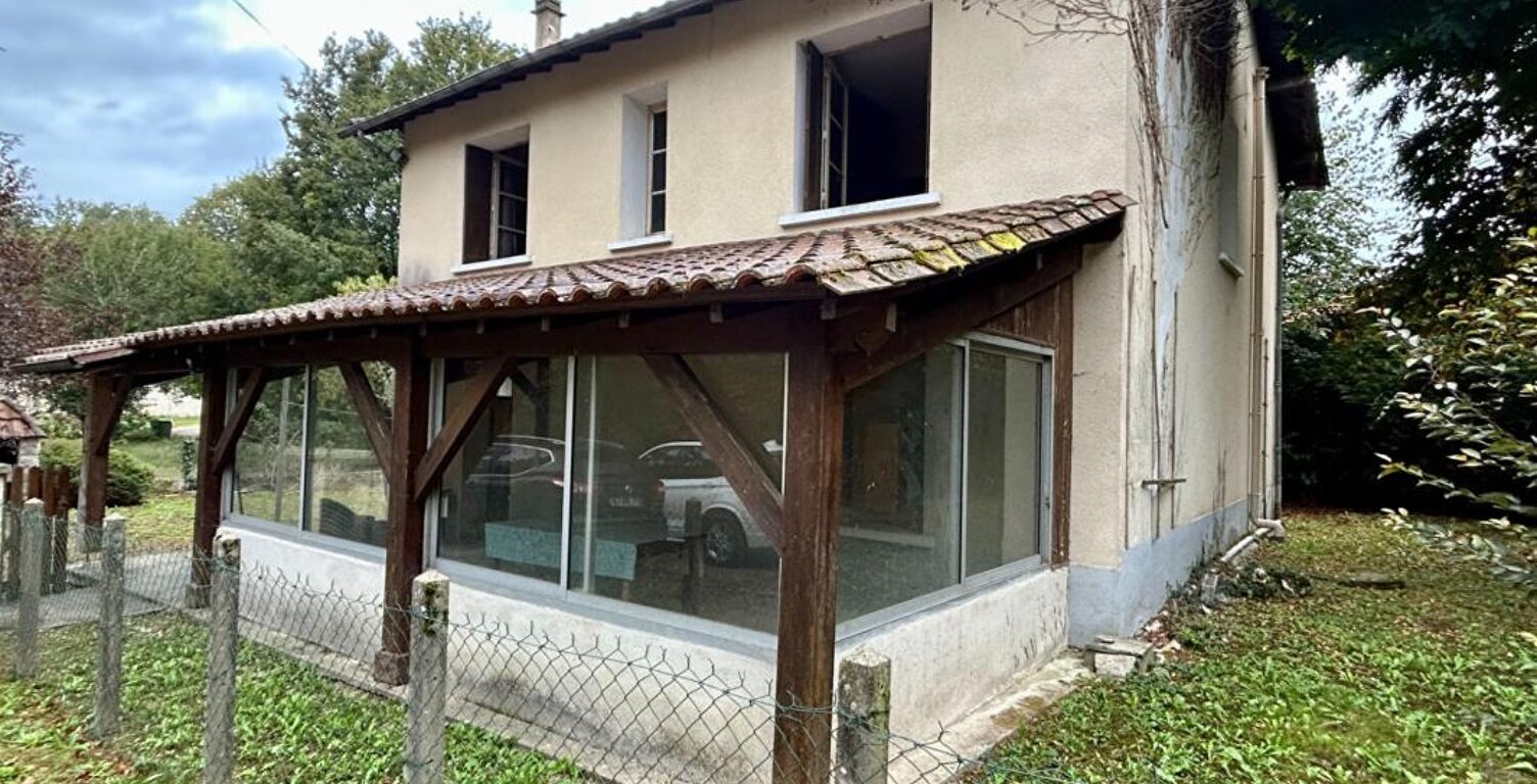 A vendre, maison d'habitation à rénover sur la commune de BASSILLAC et AUBEROCHE 24330 — photo 1