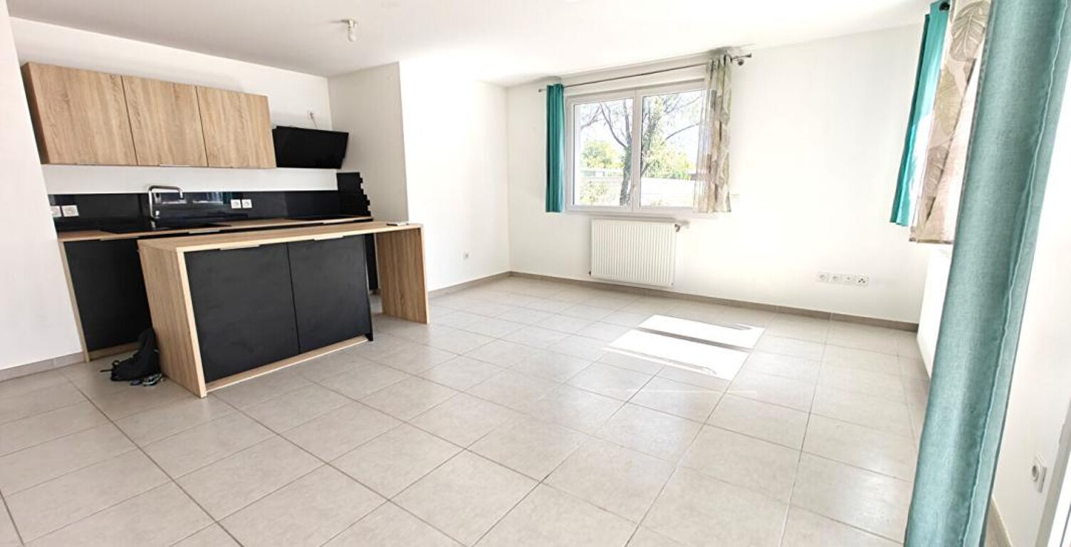 ÉCHIROLLES  T3 RÉCENT 66,90 M²  TERRASSE ?PARKING  DPE B  QUARTIER NAVIS — photo 1