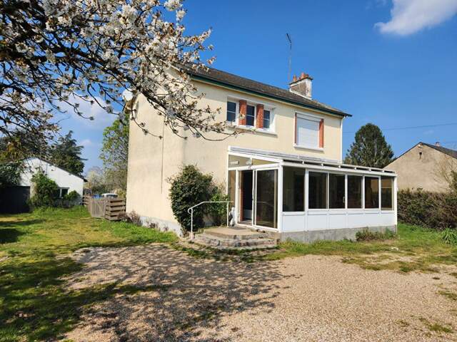 Maison Saint Pere Sur Loire 5 pièce(s) 92 m2 — photo du bien