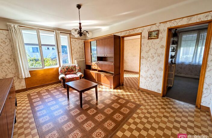 MIGENNES 89400 Pavillon de 4 chambres avec sous-sol complet, beau potentiel — photo 4