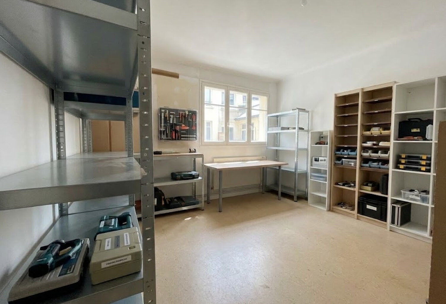 Appartement T3  à rénover de 64 m² au 1 er étage sans ascenseur d'une petite copropriété — photo 1