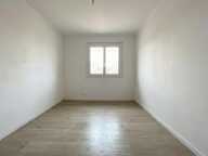 Appartement T3  à rénover de 64 m² au 1 er étage sans ascenseur d'une petite copropriété — photo 2