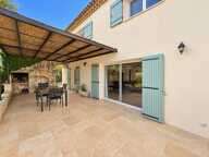 Maison avec appartement indépendant, piscine et jardin à Mollégès — photo 2