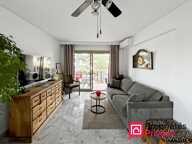 Appartement traversant avec terrasses, garage et cave — photo 3