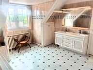 BONNÉTABLE - DEMEURE DE PRESTIGE 300 M² - 5 CHAMBRES / 4 SALLES DE BAINS - TERRAIN 2 200 M2 - PROCHE LE MANS — photo 4