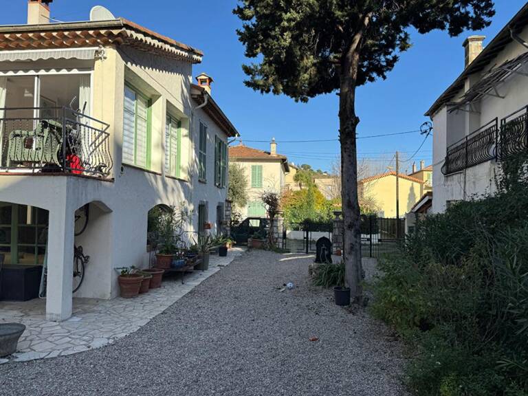 Vence  Centre Ville, Maison de Ville 5 Piéces 114 m2 — photo 1