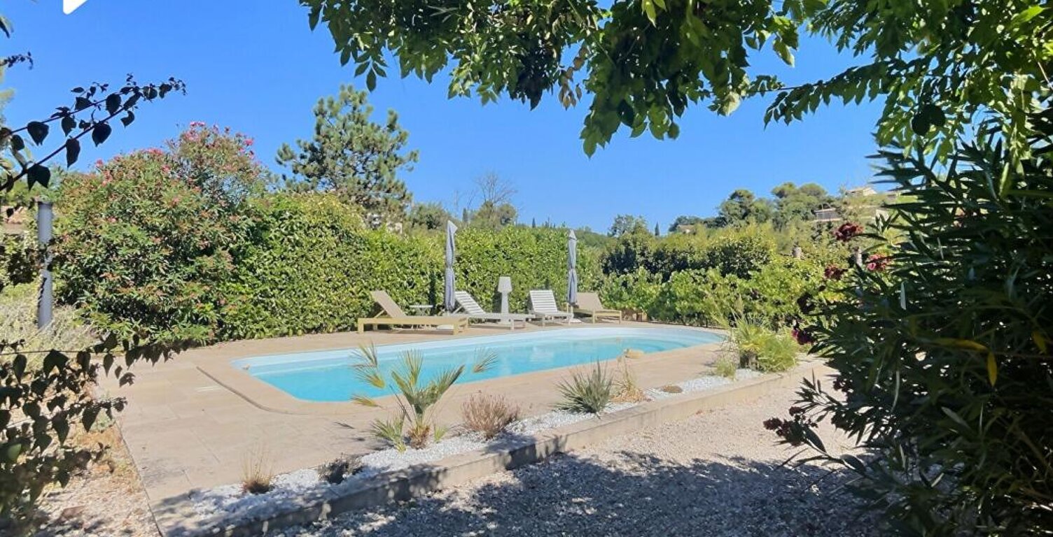 MAISON de plain pied de Caractère avec Piscine — photo 1