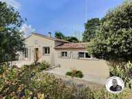 MAISON de plain pied de Caractère avec Piscine — photo 3