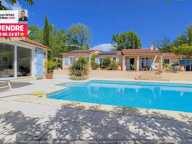 RARE Villa de plain-pied 4 chambres + studio .Terrain plat 2 400 m² et grande piscine — photo 2