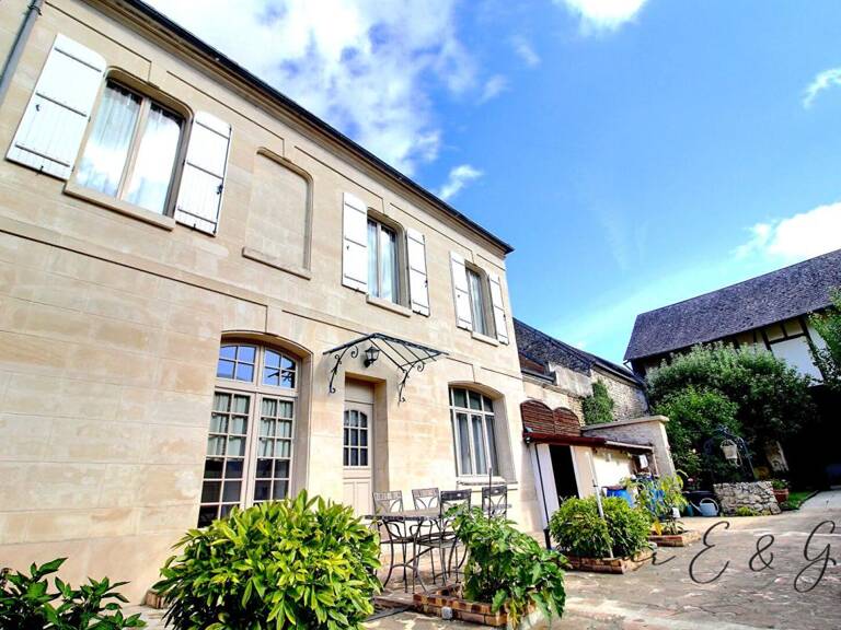 BURY 60250 - Maison bourgeoise 3 chambres, bureau et grande grange sur 429m² — photo 1