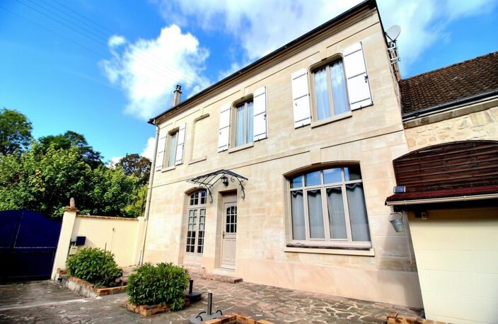 BURY 60250 - Maison bourgeoise 3 chambres, bureau et grande grange sur 429m² — photo 3