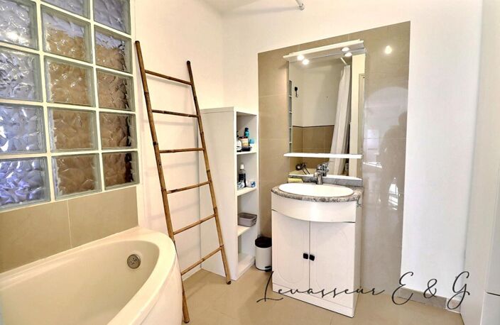 MÉRU CENTRE - APPARTEMENT ENTIÈREMENT RÉNOVÉ 61.64m² - REZ-DE-CHAUSSÉE - 2 STATIONNEMENTS — photo 5