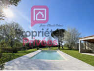 A 15 mn de Blaye - Au calme belle Girondine de village en pierre rénovée - 1970m2 habitables -7P- 4 Chambres -  1920 m2 de Terrain - Piscine -Parc Arboré — photo 3