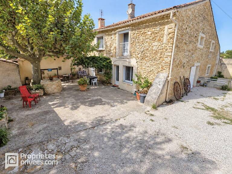 Mas en pierres de 216 m² avec 5 chambres - 3 dépendances aménagées - 1 grange de 106 m² - 1 atelier de 46 m² à ORANGE OUEST - 485 000 — photo 1
