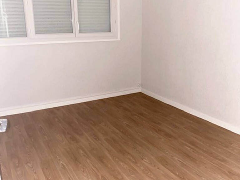 Leasing Appartement 3  pièces 65 m² Le Blanc — photo 1