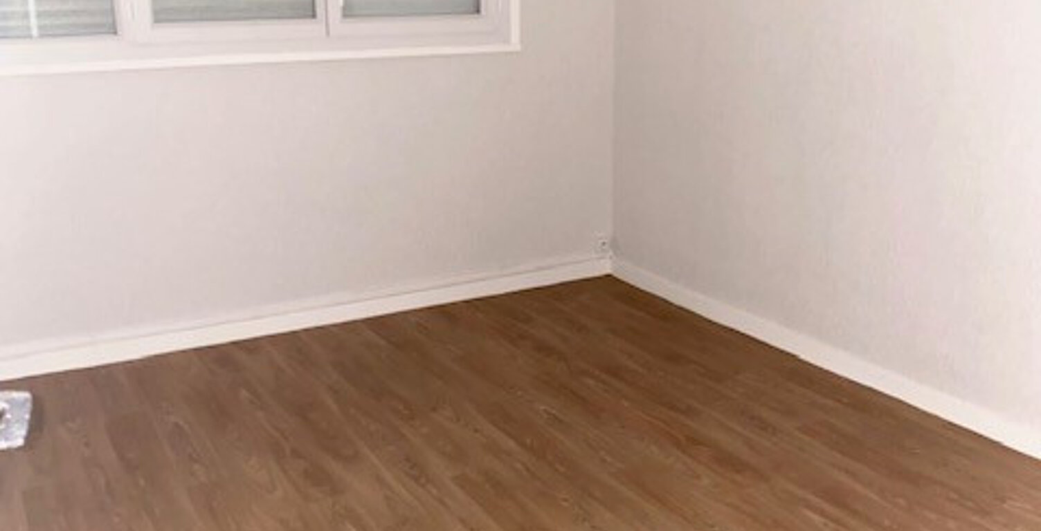 Leasing Appartement 3  pièces 65 m² Le Blanc — photo 1