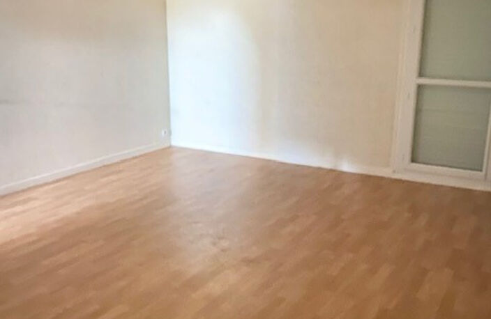 Leasing Appartement 3  pièces 65 m² Le Blanc — photo 5