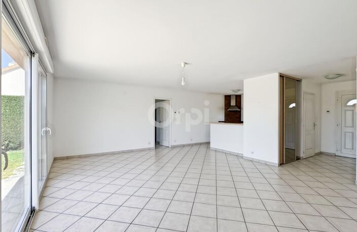   Maison de plain-pied lumineuse avec terrain de 1 300 m² – La Croisille — photo 4