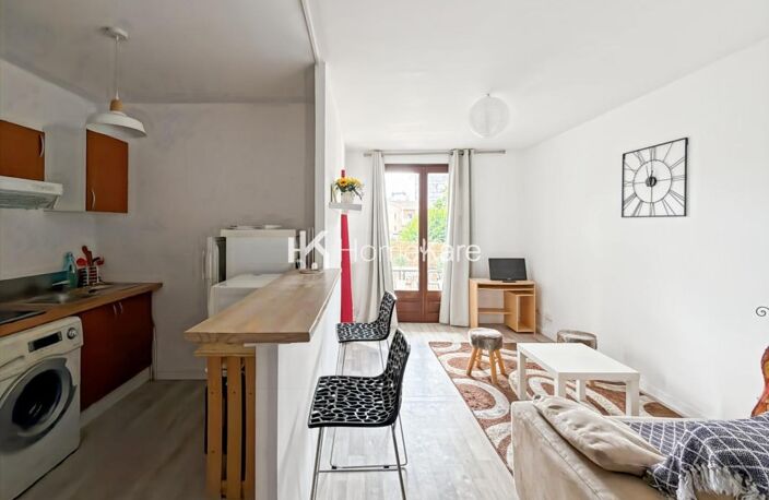 T1 bis avec balcon en centre-ville — photo 3