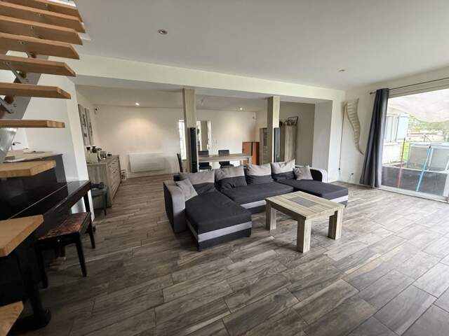 MAISON 180m2 avec jardin au calme — photo du bien
