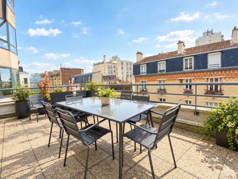 Bureaux à louer de 167 m² à Boulogne Billancourt. Immeuble moderne, proche transports et commerces, terrasse et climatisation réversible — photo 1